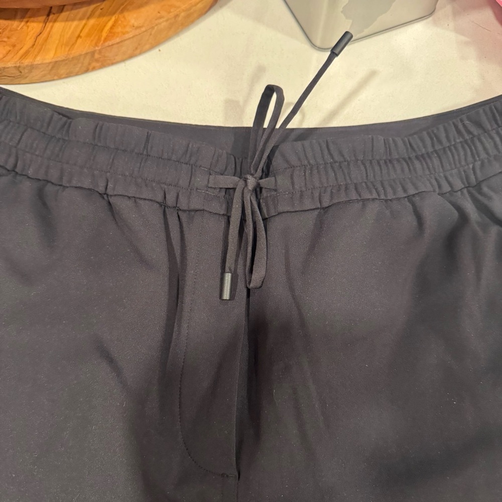 Lululemon Tapered Leg Mid Rise Pant - Picture 2 of 6